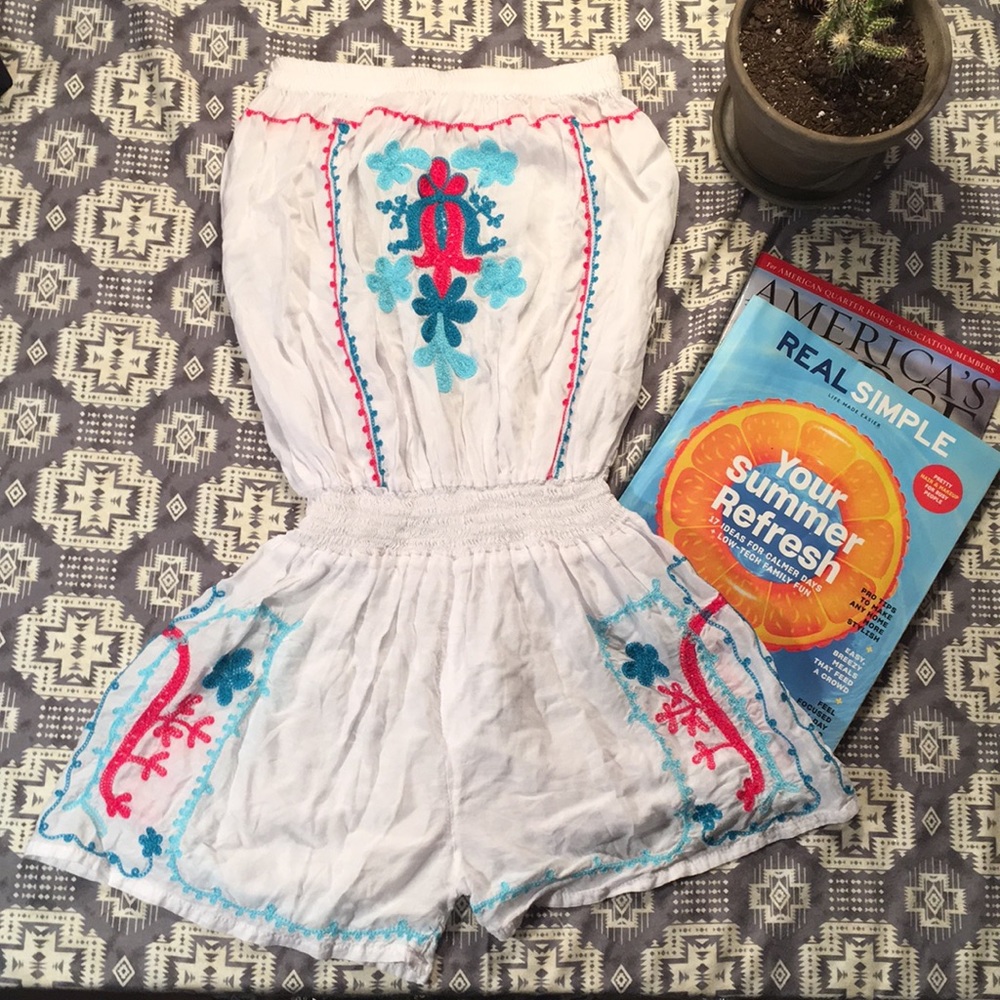 SOLD☀️GORGEOUS☀️Spanish embroidery jumpsuit!!